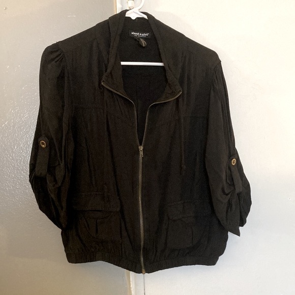 2XHP Super Soft Lightweight Black Zip Up Jacket Tab Button Sleeves & Pockets- L - Picture 1 of 5